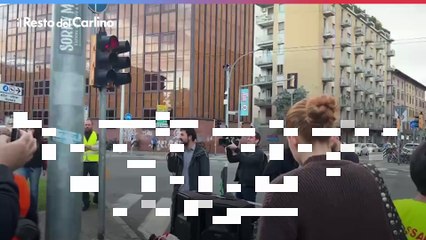 Presidio degli antifascisti a Bologna: "Chiediamo blocco di accordi con Israele"