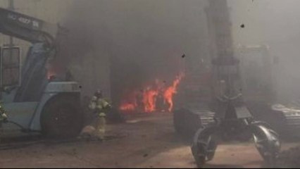 광양 타이어 공장 창고 화재...3시간 만에 초진 / YTN