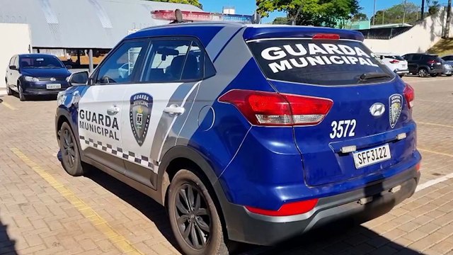 Após 8 anos de regime fechado, mulher com tornozeleira eletrônica é presa por furtar chocolate em Cascavel