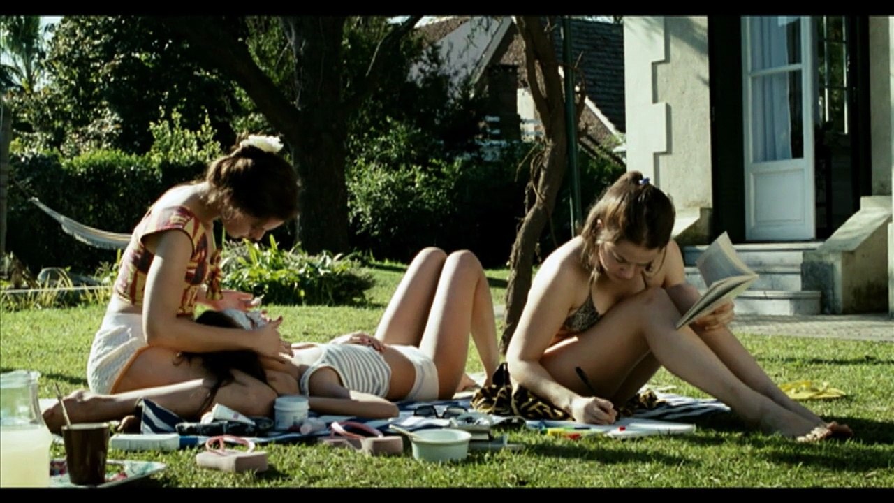 Trois soeurs (2011) - Bande annonce