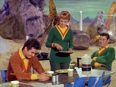 Perdidos en el espacio 2x06-Los prisioneros del espacio-HD