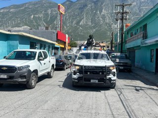 Presunto delincuente cae herido tras persecución y balacera en Santa Catarina