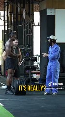 Money it_s not important_  The passion 🎯💥 _anatoly _gym _prank(MP4)