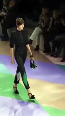 رقصة خيالية من الكوتور بالألوان والترتر يحرّكها جيورجيو أرماني