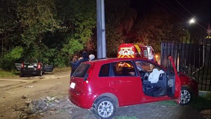 Forte colisão entre Fiesta e C3 deixa jovem ferida na Região do Lago