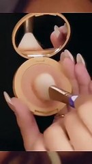 PrettyLittleThing تتعاون مع AmRezy في مجموعة مكياج جديدة