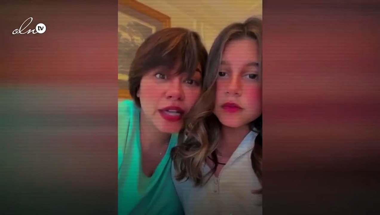 شيرين عبدالوهاب وابنتها في فيديو فكاهي على أغنية سميرة سعيد