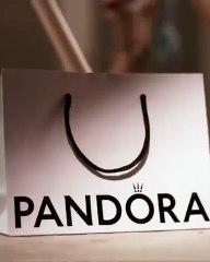 هدية برّاقة لكلّ لحظة سعيدة من مراحل حياتك من باندورا