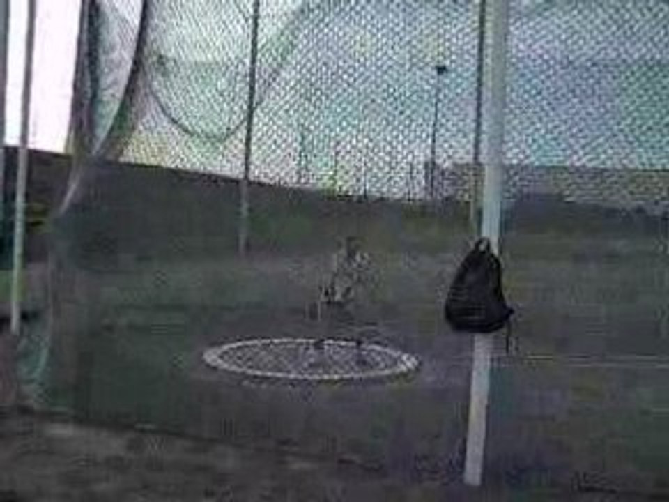 Régis au lancer du marteau