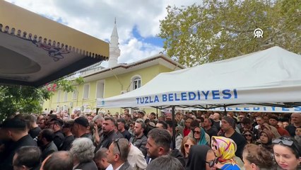 Güllü son yolculuğuna uğurlandı