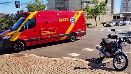 Motociclista fica ferido em acidente no Centro de Cascavel