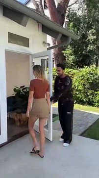 When my girlfriend see’s me open the door for another girl #comedy #funny #prank #girlfriend #boyfriend