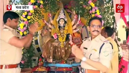 उज्जैन सेंट्रल जेल के खूंखार कैदियों ने रखा 9 दिन का उपवास, खुद के बैंड की धुन पर करते हैं गरबा