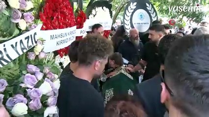 Güllü son yolculuğuna uğurlandı! Kızının feryadı yürek yaktı