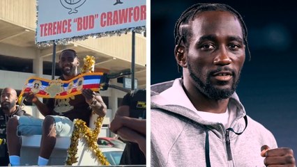 Terence Crawford lidera el desfile de la victoria en Omaha, Nebraska tras victoria sobre Canelo Álvarez