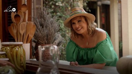 يسرا تفتح ملفات الحب وتسلّط الضوء على حلو العلاقات ومرّها مع "كلام في الحب"