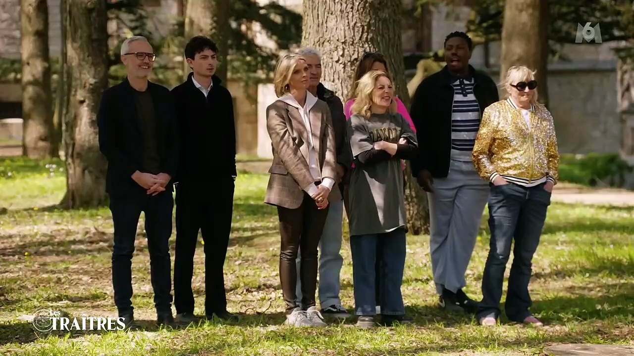 VOICI - "Elle n'a rien compris au jeu" : Danielle (Studio Danielle) complètement larguée dans le jeu, Christine Bravo et Anne-Élisabeth Blateau n'en reviennent pas (ZAPTV)