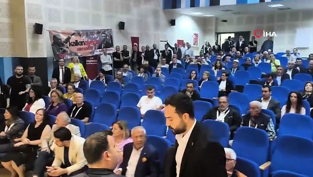 Tekme, tokat, yumruk ne ararsan var! CHP kongresinde boks maçı