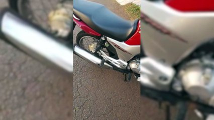 Motociclista "dando grau" é flagrado pela PM no Parque Verde, em Cascavel