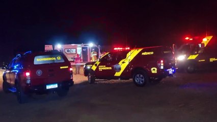 Grave acidente entre Kombi e caminhão deixa seis vítimas na BR-277 em Cascavel