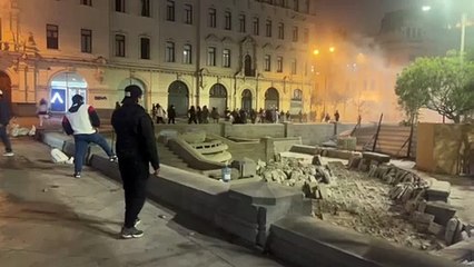 Manifestantes generan caos y destrozos en Plaza San Martín