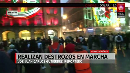 Realizan destrozos durante marcha por los 11 años del caso Iguala