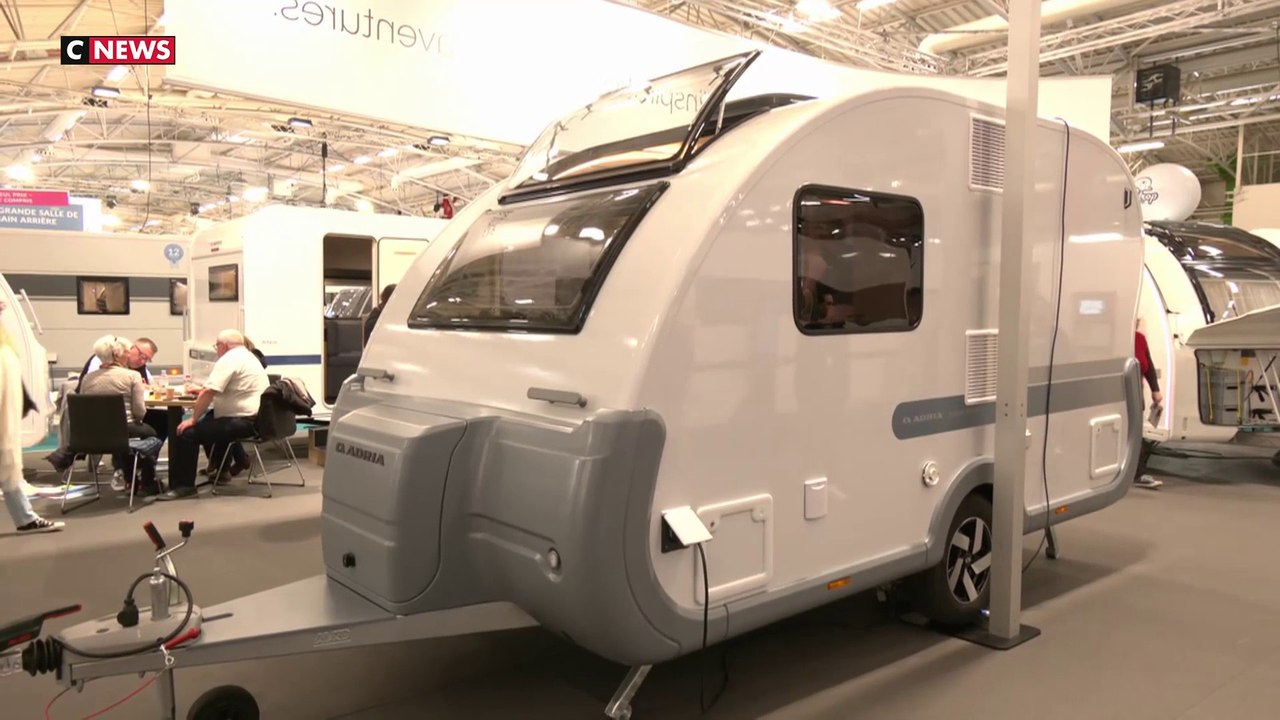 Vacances : le salon du camping-car ouvre ses portes