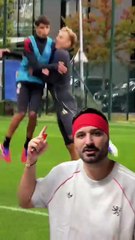 OL : Pourquoi personne ne tire les coups francs ?! Le mystère karabec