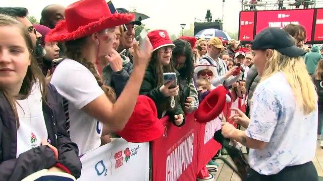 Rugby World Cup champion Megan Jones takes selfies with fans
