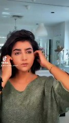 بثينة الرئيسي بشعر أخضر في تحية للسعودية