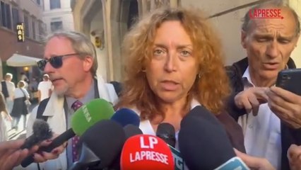 La portavoce della Flotilla: «La missione va avanti, tra noi poche defezioni. Siamo in acque internazionali, quindi in totale legalità»