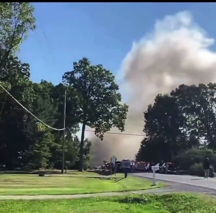 incêndio em igreja no michigan após tiroteio