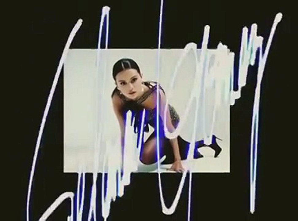 من خبيرة مكياج سيلينا غوميز إليكِ أبرز صيحات مك...