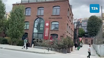 Contemporary İstanbul'da, kaçak sokulan TIR ve mülteci botuyla Filistin protestosu yapıldı; işte sürpriz eylemden kareler!