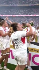 🏆 Championnes du monde !Les Red Roses d’Angleterre dominent le Canada 33-13 et soulèvent le trophée à Twickenham.  ￼Un match intense, une équipe soudée, une performance mémorable.