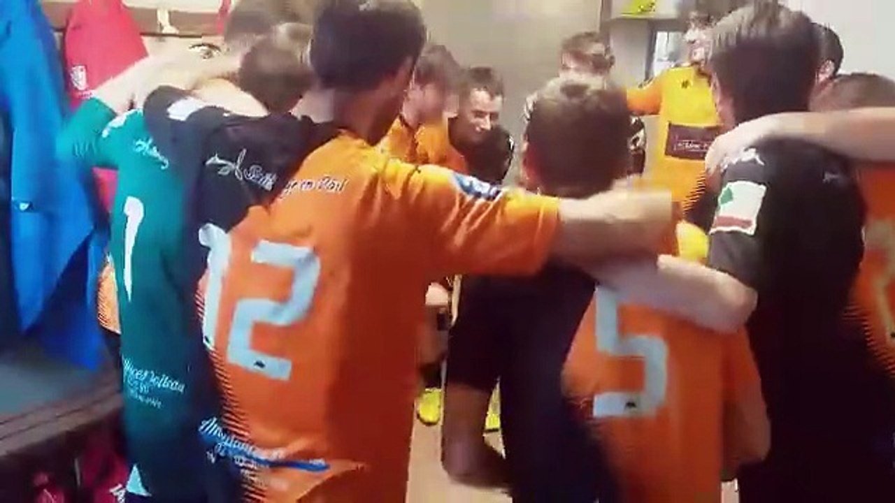 La joie de notre équipe B après la victoire 8-4 !