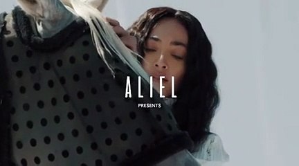 ليلى أبو طيرة خلف علامة ALIEL: "الحقائب تحكي قصّة المرأة العربية وكيف تمكّن نفسها"