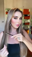 جويل ماردينيان تقصّ شعرها بنفسها في المنزل