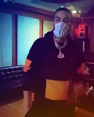 مطرب عالمي شهير مُتّهم بالتحرّش الجنسي