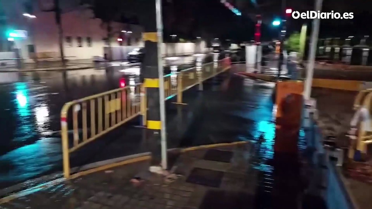 Desborda uno de los barrancos de la zona cero d...