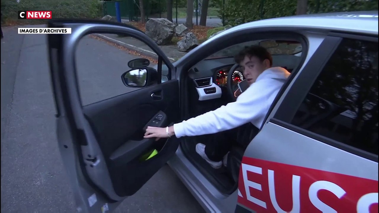 Permis de conduire : moniteurs et inspecteurs manifestent