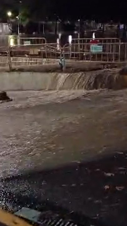 Así ha sido el desborde del barranco de Aldaia por las fuertes lluvias