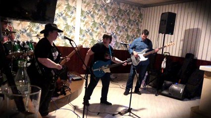 Get over it- Eagles Cover- Forajidos