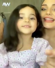 رقص ابنة هيفاء وهبي وحفيدتها على "بالبُنط العريض"