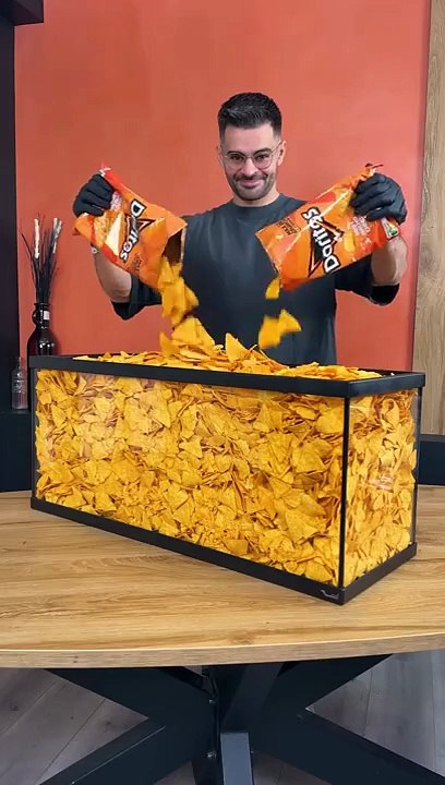 Eating 1000 Nachos
