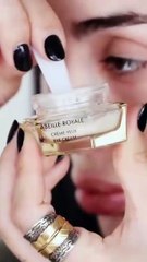 فيديو يكشف عن روتين مايا أحمد لبشرة خالية من الشوائب