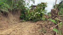 Bulldozer D6R XL Technique for Cutting Hills to Widen the Roadway