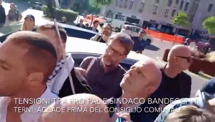 Terni, tensione tra il sindaco Bandecchi e alcuni esponenti e attivisti pro Pal