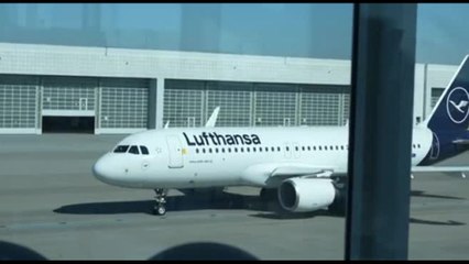 Trasporto aereo, Lufthansa taglierà 4mila posti entro il 2030