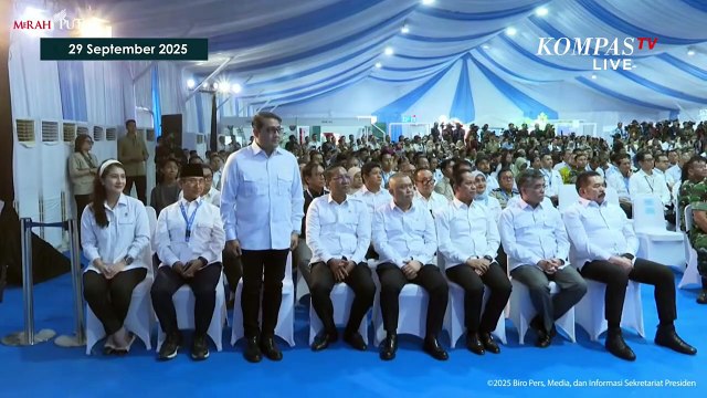 Riuh! Presiden Prabowo Sapa Dedi Mulyadi Pakai Bahasa Sunda saat Akad Massal KPR Subsidi di Bogor